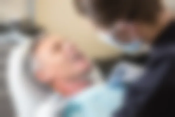 嘉峪关市至正口腔诊所牙周治疗现仅需600元起，原价800元起，助您轻松拥有健康美丽的笑容！价格表详见。