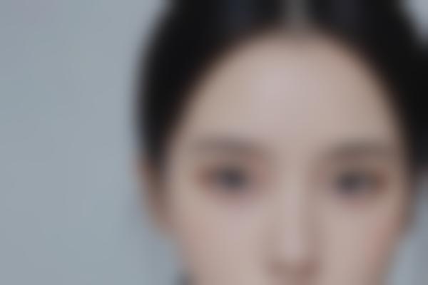 何晓娅医生资质靠谱吗？