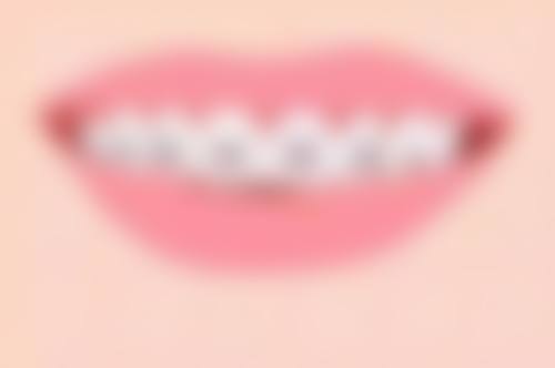 全瓷牙龈退缩时需要更换