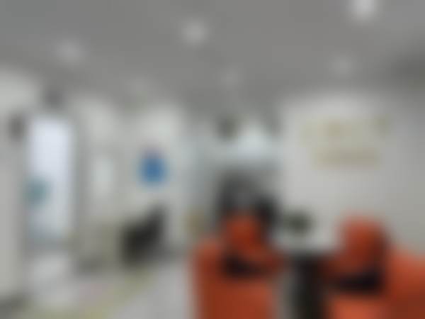 价格透明：多种矫正方式，满足不同预算