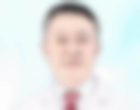 余斌医生的专精与细心