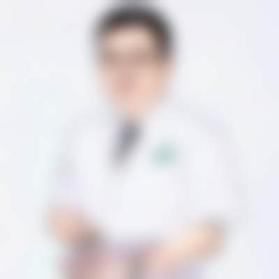 深圳美莱口腔门诊部牙齿修复真实案例：全程舒适无不适，缺牙变整齐，终于敢开怀露齿笑了